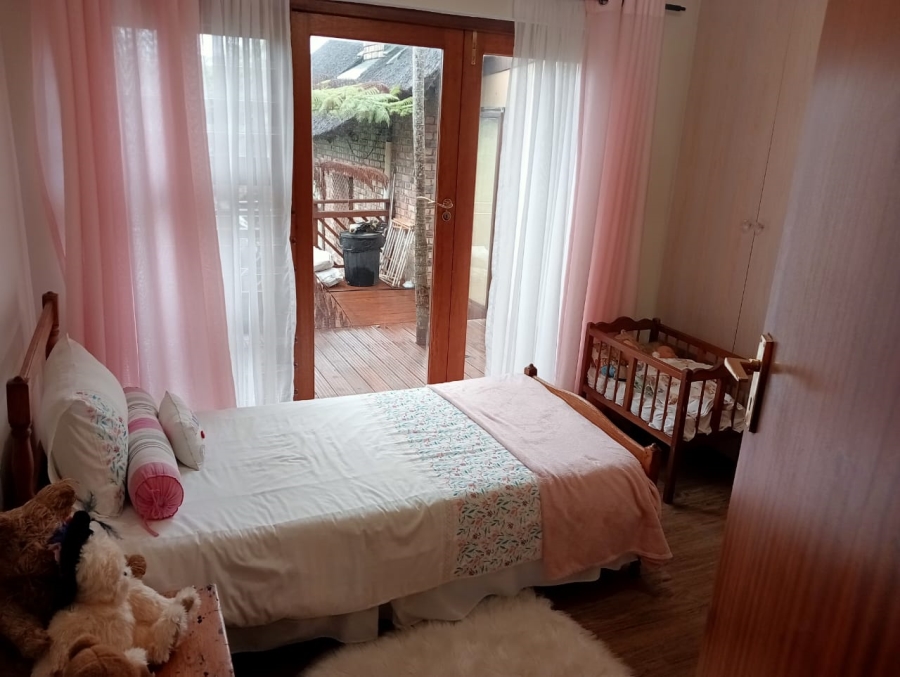 4 Bedroom Property for Sale in Nahoon Valley Park Eastern Cape